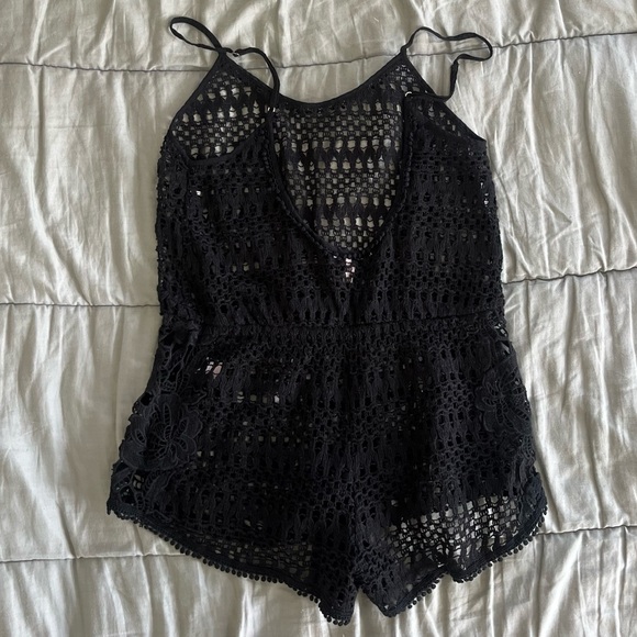 VICTORIA’s SECREt LACY ROMPER BEACH COVERUP - Picture 5 of 5